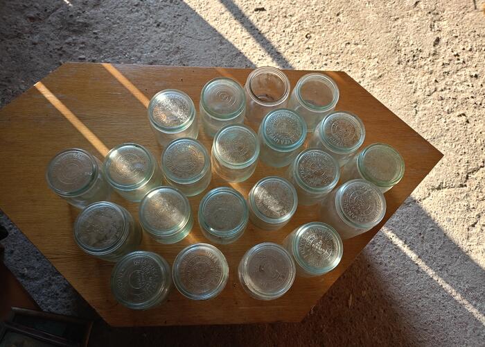 Grajewo ogłoszenia: Sprzedam stare słoje Wecki szkło huta