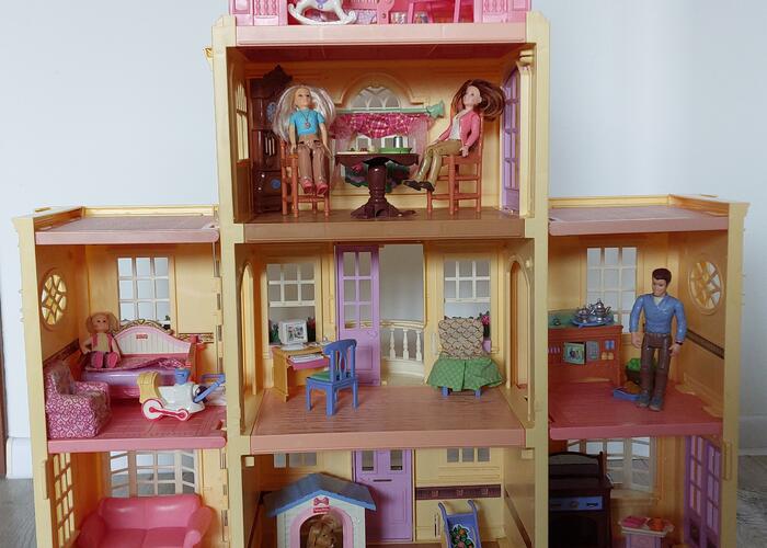 Grajewo ogłoszenia: Duży, składany domek dla lalek.
Wiele akcesoriów, lalek do...