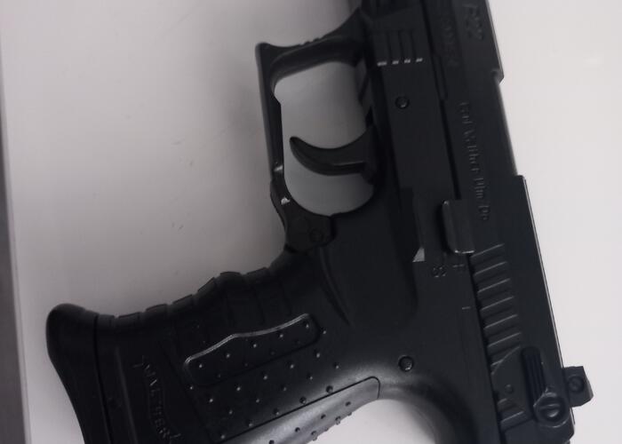 Grajewo ogłoszenia: Sprzedam nowy pistolet na kulki plastikowe Walter P- 22...