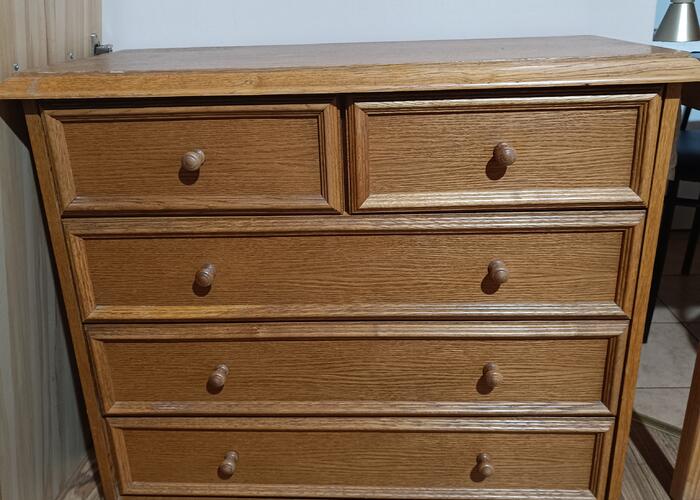 Grajewo ogłoszenia: Sprzedam komodę z szufladami widoczną na zdjęciu.