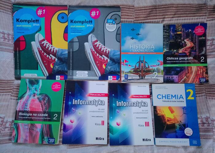 Grajewo ogłoszenia: Sprzedam książki, więcej info pod numerem telefonu lub...