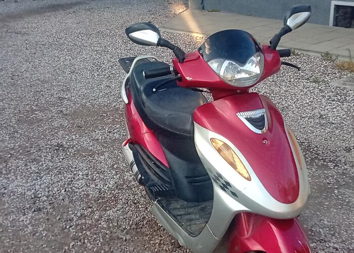 Grajewo ogłoszenia: Sprzedam skuter baotian bt49qt-6 50cc 4t skuter jest do poprawki...